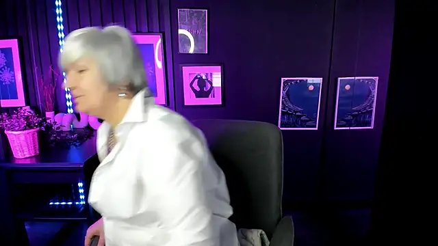 CarmenSoft live sex cam