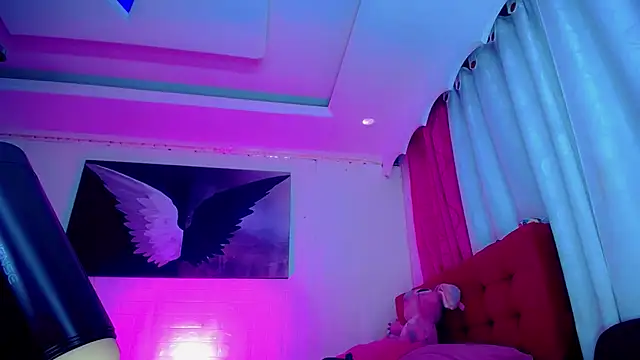 NahomiCamper live sex cam