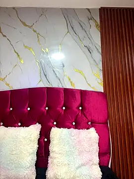 emily_22x live sex cam