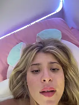 _Alicee_1's cam snapshot