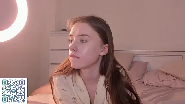 AmyForYouu's cam snapshot