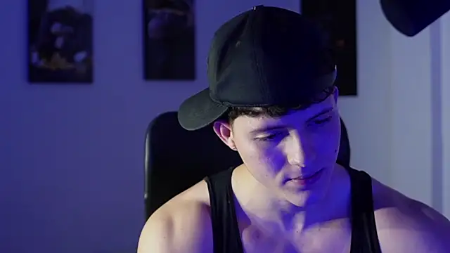 Hazzan_Velez's cam snapshot