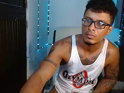 bigblackmen117uncs's cam snapshot