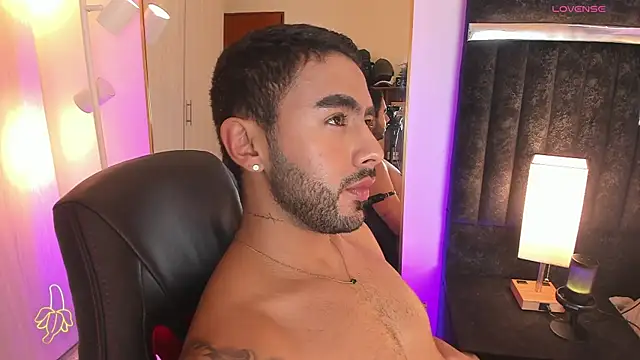 ItsMeEros's cam snapshot