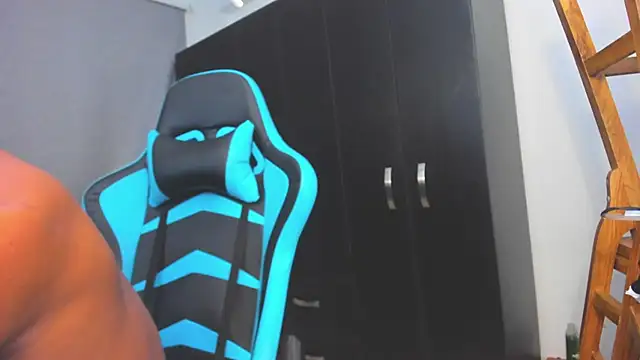 Bray_Kevin's cam snapshot