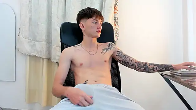 jake_kylee's cam snapshot