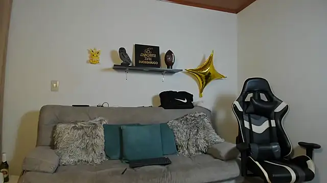 julian_wallace live sex cam