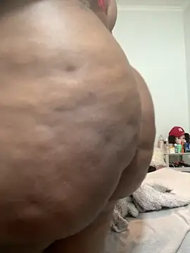 Bootyliciouse21X's cam snapshot