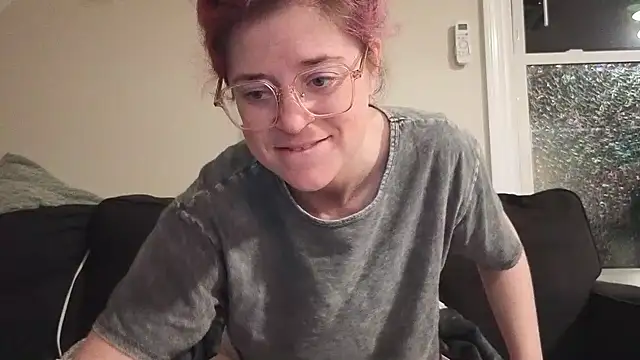 winestaindlips's cam snapshot