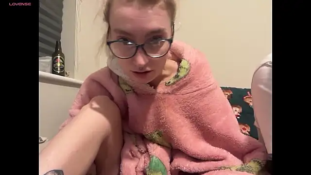 harleyblair live sex cam