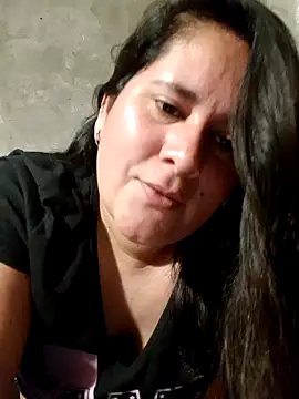 Clara_Arg live sex cam