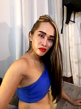 RomanticPearlTS live sex cam