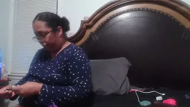 ebonyred live sex cam