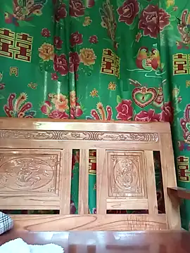 Lee-Thee live sex cam