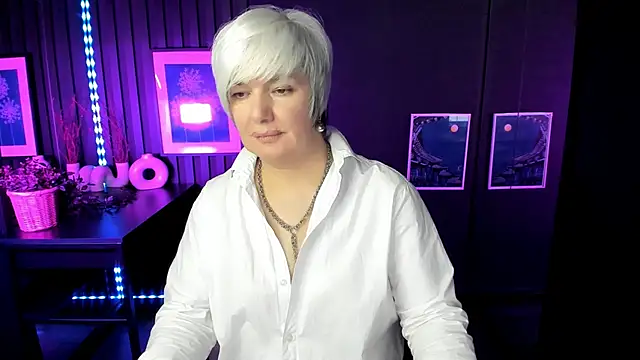 CarmenSoft live sex cam