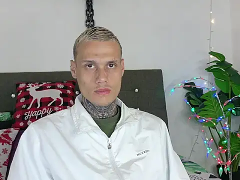 fucking_sinner live sex cam