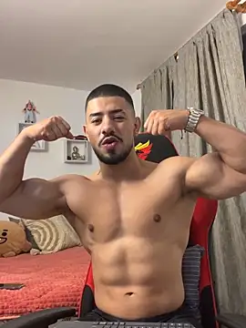 Ezzio_Scolaro live sex cam