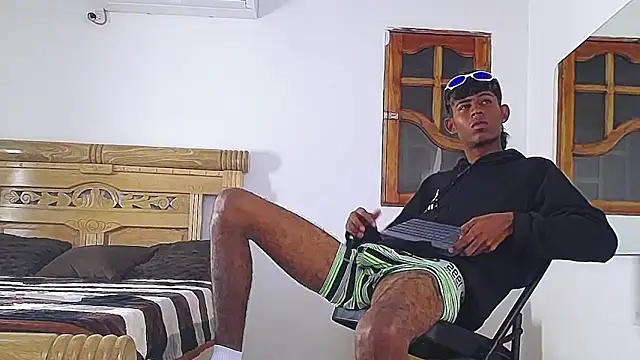 black_boy22_'s cam snapshot