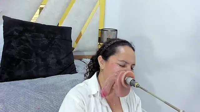 Luna_Naughty01's cam snapshot