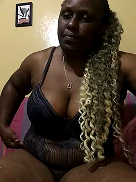 Ebonycurves live sex cam