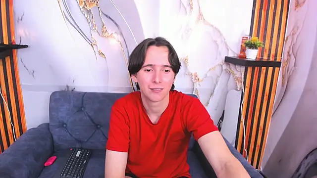 Aaron_LatinMen2's cam snapshot