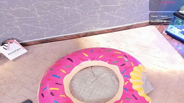 Miss_Charlottet's cam snapshot