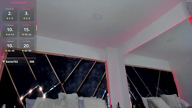 SusanaHenao live sex cam