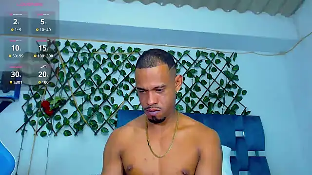 black_latin23cm's cam snapshot