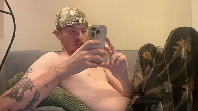 younghungginger live sex cam