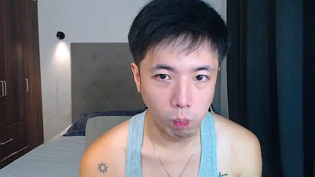 Addictiveboi live sex cam