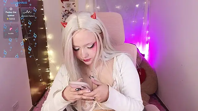 KuroChan420 live sex cam