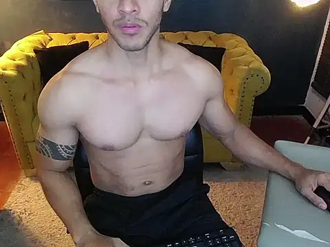 tayler_luke's cam snapshot