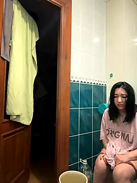 Naughtbaby_2025 live sex cam