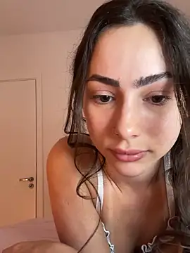 Baby_Mia_pires live sex cam