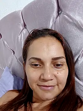 Amanda39 live sex cam