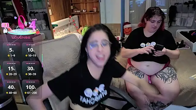 LisandreLaVenale live sex cam