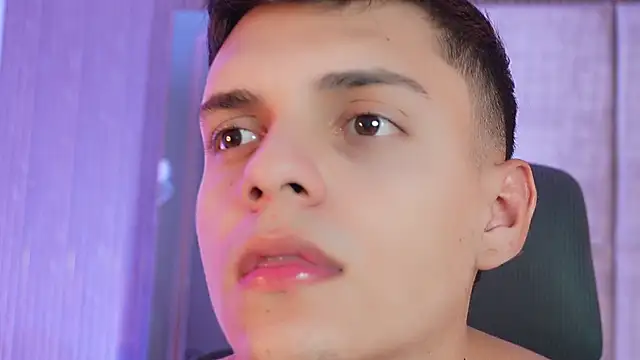 JacobRoberts1 live sex cam