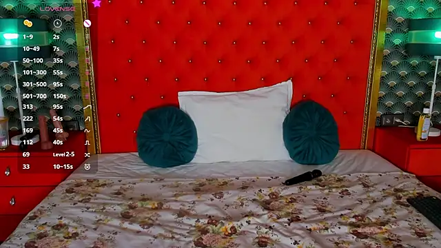 VallerieJones live sex cam