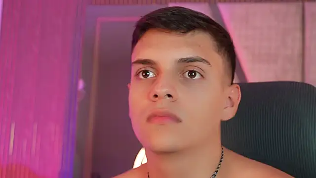 JacobRoberts1 live sex cam