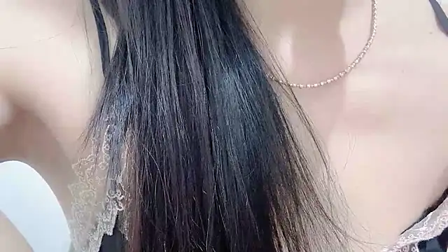 LinhChi_9x live sex cam