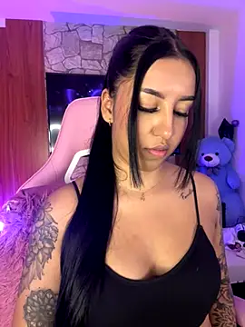 Tamara_Roberts1's cam snapshot