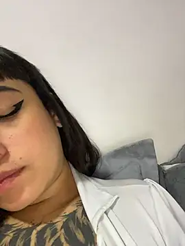 Alana_Arang's cam snapshot