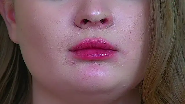 CrystalLyons live sex cam