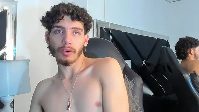 JojoBraando's cam snapshot