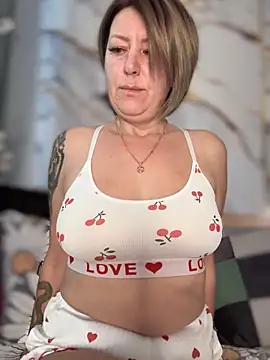 Milena-MilfaXXX's cam snapshot