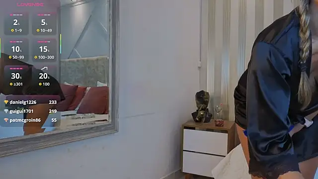 Tayra_Pradit live sex cam