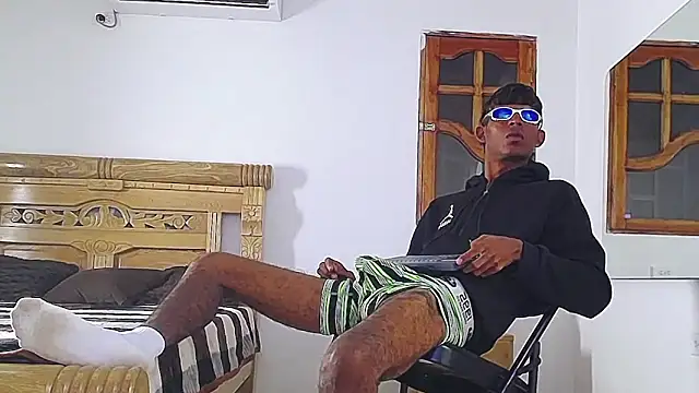 black_boy22_'s cam snapshot