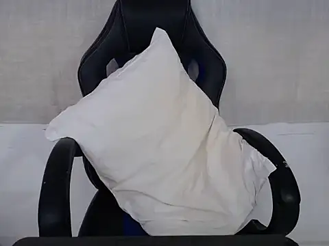 Apollo_21 live sex cam