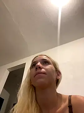 Bruxinha551's cam snapshot