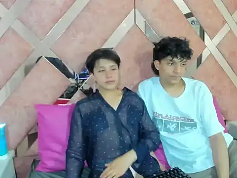 Yui_And_rin_'s cam snapshot